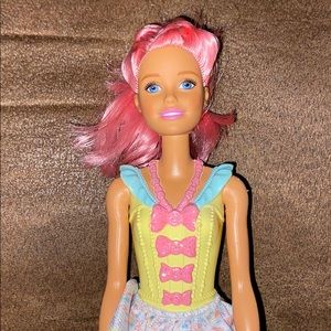 2016 Bright pink hair Barbie!